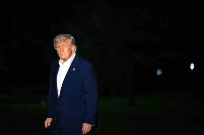 ABD Başkanı Trump: "Pazartesi g&uuml;n&uuml; Putin, Zelenskiy ve NATO &uuml;yeleriyle g&ouml;r&uuml;şeceğim"