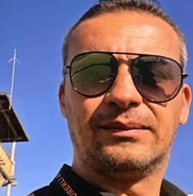 Adana&rsquo;da eğitim u&ccedil;ağı d&uuml;şt&uuml;: 2 yaralı