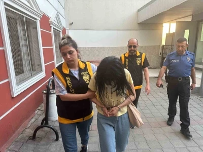 Adana&rsquo;da &ouml;ğretmenin otizmli &ccedil;ocukları d&ouml;vd&uuml;ğ&uuml; iddiası
