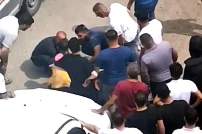 Adana'da sokak ortasında silahlı saldırı; 1 &ouml;l&uuml;, 1 yaralı