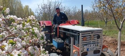 Adilcevaz&rsquo;da bah&ccedil;e &ccedil;apalama d&ouml;nemi
