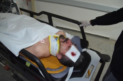 Ağabeyinin &ouml;ld&uuml;ğ&uuml; kazada yaralanan alkoll&uuml; s&uuml;r&uuml;c&uuml; tutuklandı