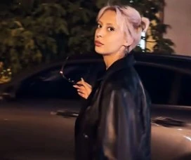 Ağaca &ccedil;arpan otomobildeki İpek hayatını kaybetti