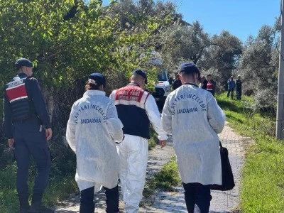 Aile faciası: &Ouml;nce eşini ardından kendini &ouml;ld&uuml;rd&uuml;