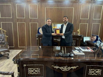 Aile ve Sosyal Politikalar İl M&uuml;d&uuml;r&uuml; Polat&rsquo;tan iş adamı Bozkuş&rsquo;a teşekk&uuml;r plaketi
