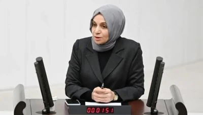 AK Parti Grup Başkanvekili Leyla Şahin Usta, TEM&rsquo;de ge&ccedil;irdiği kazada yaralandı