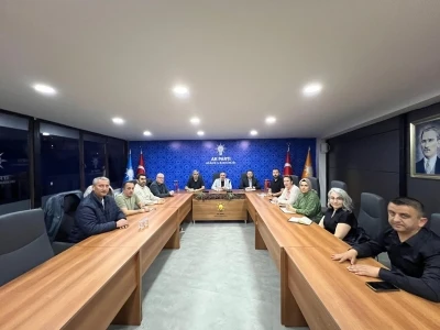 AK Parti İl Y&uuml;r&uuml;tme Kurulu Toplantısını ger&ccedil;ekleştirdi
