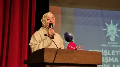AK Parti'li Kaya: "T&uuml;rkiye istikrarlı şekilde b&uuml;y&uuml;mesine ve g&uuml;&ccedil;lenmesine devam ediyor"