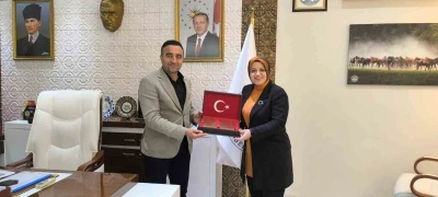 AK Partili Ayşe Sula K&ouml;seoğlu&rsquo;ndan Ak&ccedil;adağ Belediyesi&rsquo;ne ziyaret
