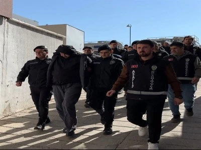 Akademisyenden b&uuml;y&uuml;k dolandırıcılık! 