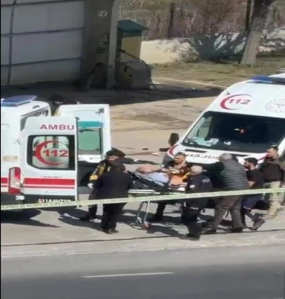 Akaryakıt istasyonunda kavga; 1&rsquo;i polis, 3 yaralı
