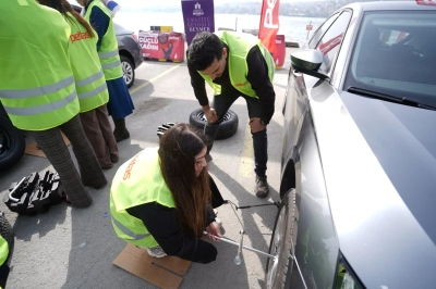 AKO Grup ve Petlas&rsquo; Kadınların Yoldaki G&uuml;c&uuml;ne G&uuml;&ccedil; Katıyor