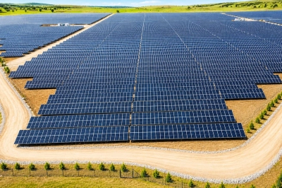 Aksa Enerji&rsquo;nin İlk Depolamalı GES Projesi  Ticari &Uuml;retime Başladı