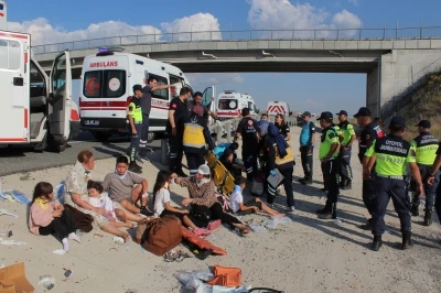 Aksaray&rsquo;da otob&uuml;s yoldan &ccedil;ıktı; 40 kişi yaralandı