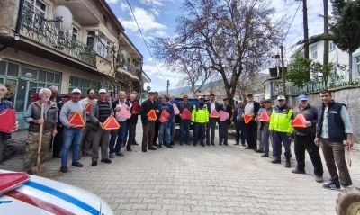Akşehir İl&ccedil;e Jandarma Komutanlığı&rsquo;ndan trakt&ouml;r kazalarını &ouml;nleme &ccedil;alışması
