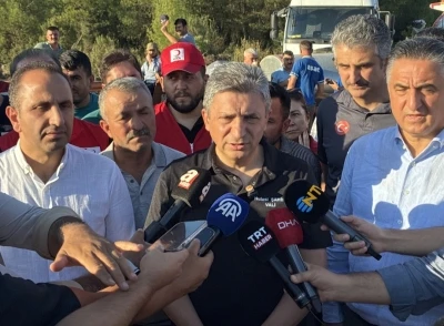 Aksu yangını 3'&uuml;nc&uuml; g&uuml;n&uuml;nde b&uuml;y&uuml;k &ouml;l&ccedil;&uuml;de kontrol altına alındı 