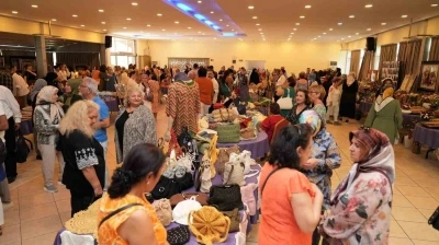 Alanya&rsquo;da "Kadının İzi Sanatın Sesi" sergisi
