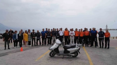 Alanya zabıta personeline g&uuml;venli s&uuml;r&uuml;ş eğitimi
