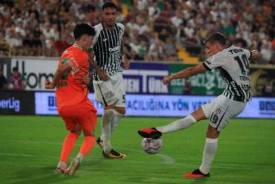 Alanyaspor-Beşiktaş ma&ccedil;ının tartışmalı pozisyonları i&ccedil;in su&ccedil; duyurusu