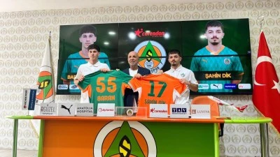 Alanyaspor'dan orta sahaya &ccedil;ifte takviye