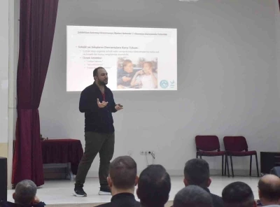 Aliağa&rsquo;da, psikologlardan h&uuml;k&uuml;ml&uuml; ve tutuklulara seminer
