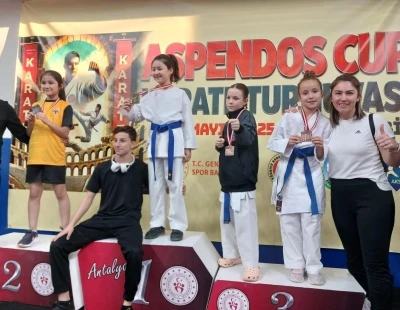 Aliağalı karateciler Aspendos Cup Karate Turnavası&rsquo;nda
