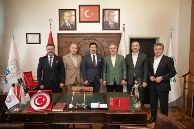 Alinur Aktaş&rsquo;tan Başkan &Ouml;zel&rsquo;e ziyaret