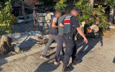 Alkolik torun babaannesini t&uuml;ple &ouml;ld&uuml;rd&uuml;