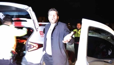 Alkoll&uuml; ara&ccedil; kullanıp polisten ka&ccedil;tı, yakalanınca "Bir şey yok" dedi
