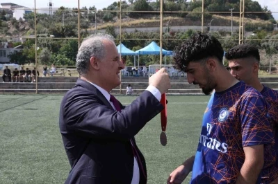 ALK&Uuml; 10. yıl futbol turnuvası sona erdi
