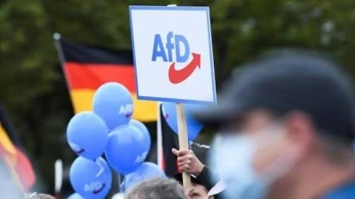Almanya'da aşırı sağcı AfD'nin y&uuml;kselişi devam ediyor