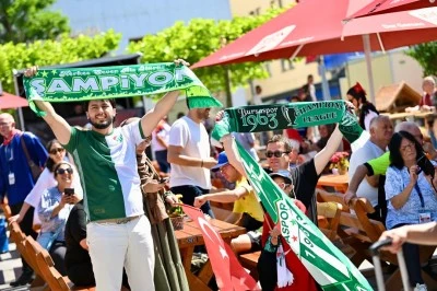 Almanya Hessentag'da Bursaspor bayrakları sallandı