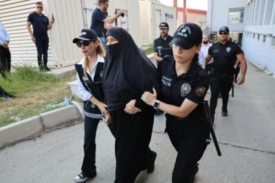 Alparslan Kuytul ve eşinin de olduğu 35 ş&uuml;pheli tutuklandı