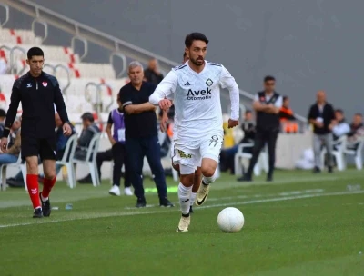 Altay&rsquo;da Onur Efe&rsquo;den 12 goll&uuml;k katkı
