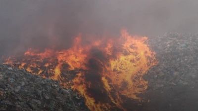 Amasya&rsquo;da &ccedil;&ouml;p depolama alanında yangın
