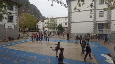 Amasya&rsquo;da deprem sonrası iki il&ccedil;ede eğitime ara verildi

