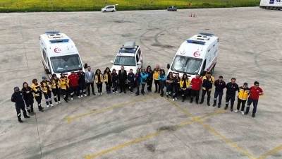 Ambulansların yeni kahramanları: 16 kadın s&uuml;r&uuml;c&uuml;
