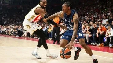 Anadolu Efes, Tel Aviv ma&ccedil;ını Belgrad'da oynayacak