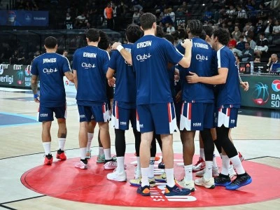 Anadolu Efes, yeni sezonda taraftarı &ouml;n&uuml;ndeki ilk EuroLeague karşılaşmasına hazır