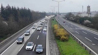 Anadolu Otoyolu&rsquo;nun D&uuml;zce ge&ccedil;işinde d&ouml;n&uuml;ş yoğunluğu