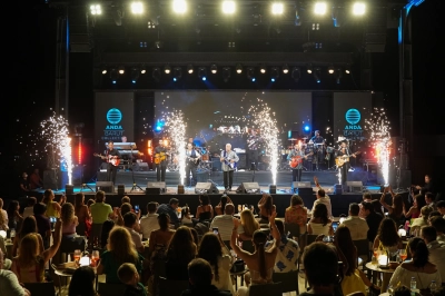 Anda Barut Collection&rsquo;da Konser R&uuml;zgarı Esti