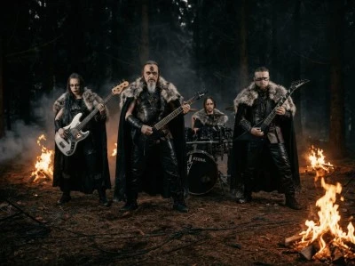 Ankara'dan d&uuml;nyaya a&ccedil;ılan metal grubu: DRAGONBORN