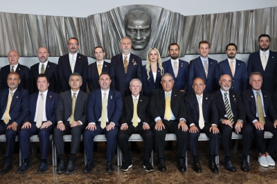 Ankara Fenerbah&ccedil;eliler Derneği Y&ouml;netim Kurulu Başkanı Volkan Akan Mazbatasını Aldı