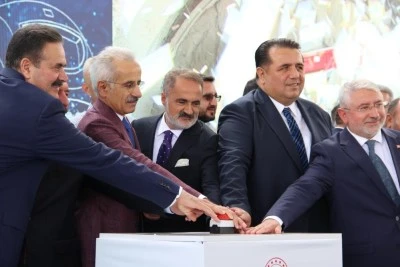 Ankara-Kırıkkale-&Ccedil;orum-Samsun Hızlı Tren Projesi'nde Delice-&Ccedil;orum etabının temeli atıldı