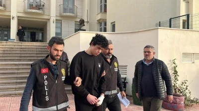 Annesini &ouml;ld&uuml;rd&uuml;, 24 yıl hapis cezası aldı