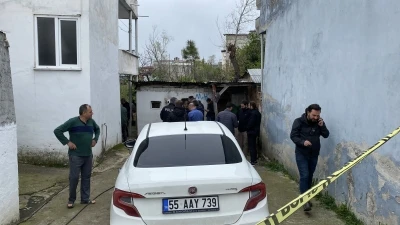 Annesini t&uuml;fekle &ouml;ld&uuml;r&uuml;p, intihar etti