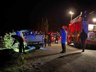 Antalya&rsquo;da ara&ccedil; i&ccedil;inde yanmış ceset 