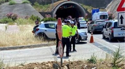 Antalya&rsquo;da t&uuml;nel girişinde kaza: 2 &ouml;l&uuml;, 4 yaralı