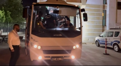 Antalya&rsquo;daki r&uuml;şvet soruşturmasında 5 tutuklama, 9 adli kontrol kararı