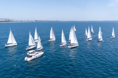 Antalya K&ouml;rfezi'nde Heyecan Dolu Yat Yarışı